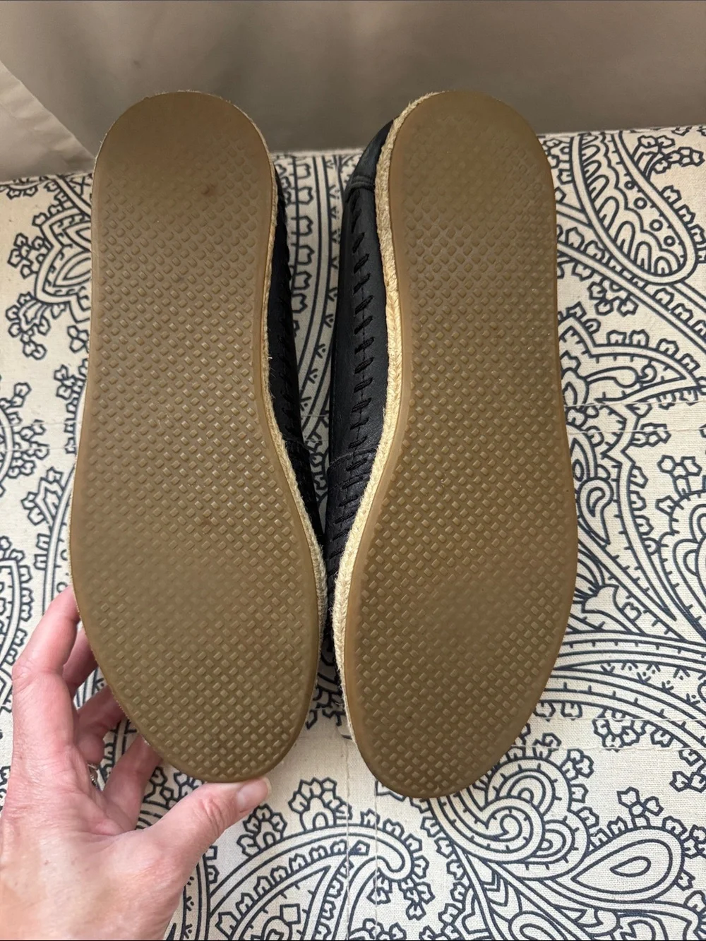 Vintage Toms Women's Black Leather Slip-On Espadrilles